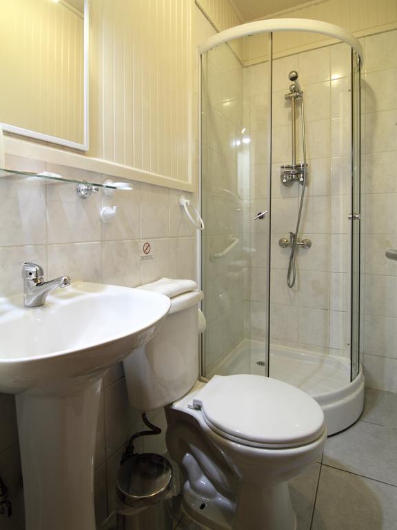 Apart Hotel Villa Los Ciruelos 瓦尔迪维亚 外观 照片